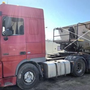 foto 6x4 hydr. 61t DAF XF105.460 manual tahač