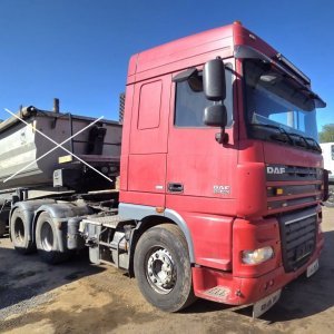 foto 6x4 hydr. 61t DAF XF105.460 manual tahač