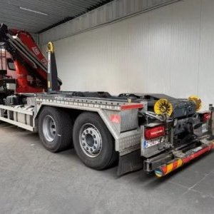 foto ZÁNOVNÍ 6x2 DAF kontejner s VÁHOU + Fassi 22tm