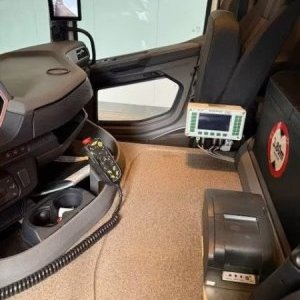 foto ZÁNOVNÍ 6x2 DAF kontejner s VÁHOU + Fassi 22tm